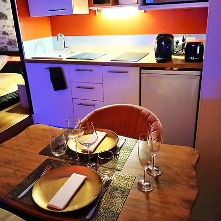 Love hotel La Passionnante Avec Privatif *